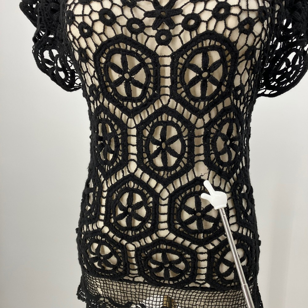 Black Crochet Lace Top Short Sleeve Floral S/M Festival Sheer Scalloped Beachy - Picture 7 of 7